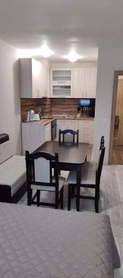 Gardens A27 Apartment *